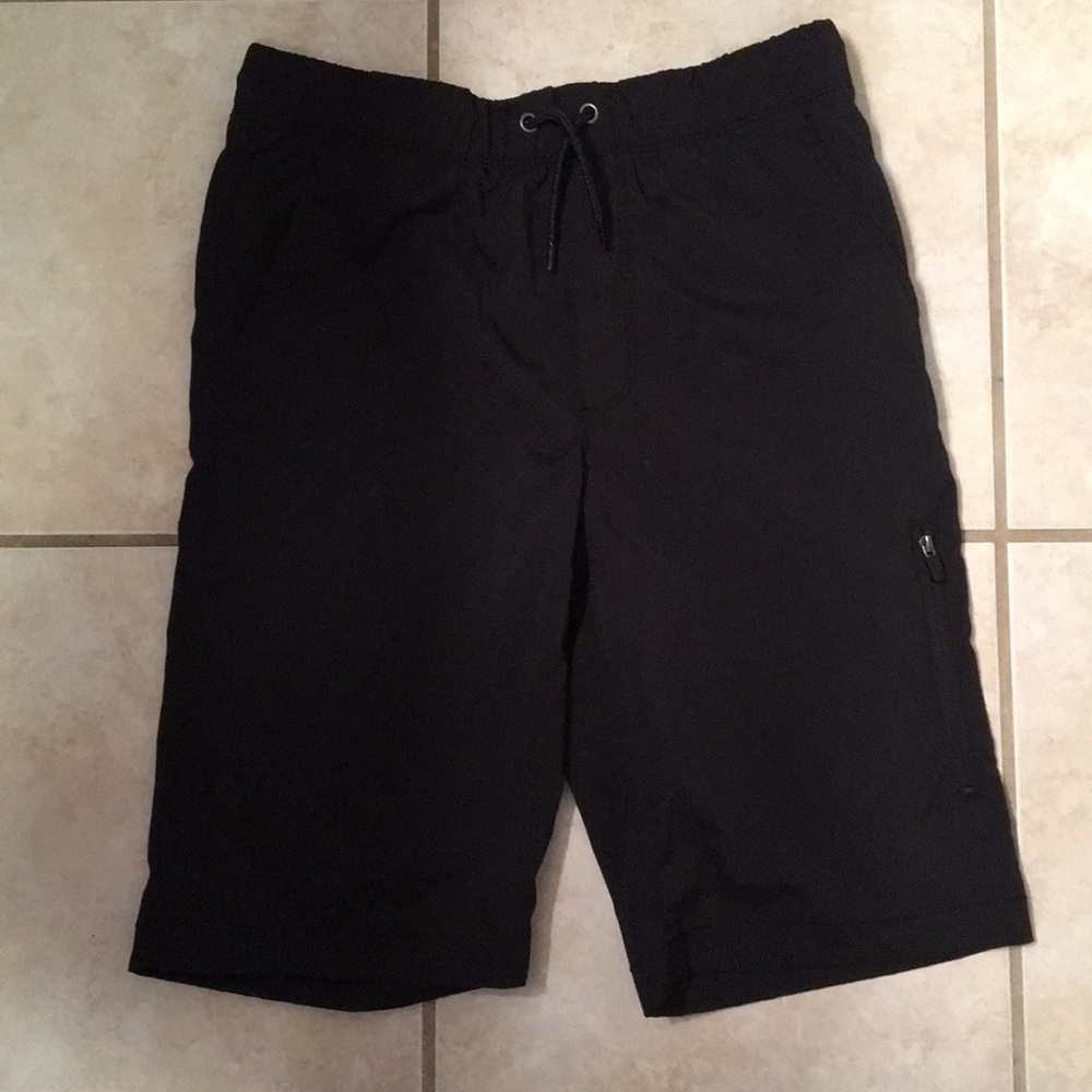 Boy’s Old Navy shorts